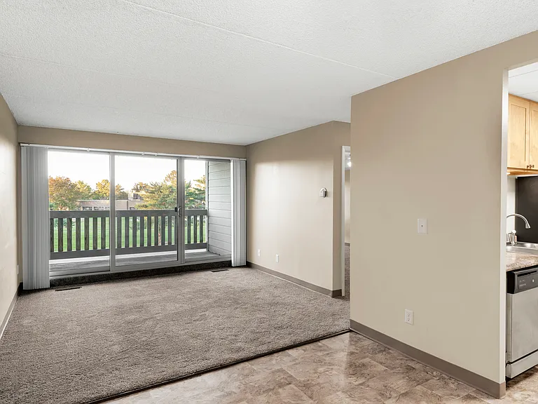 Oakwood Apartments — Photo 43
