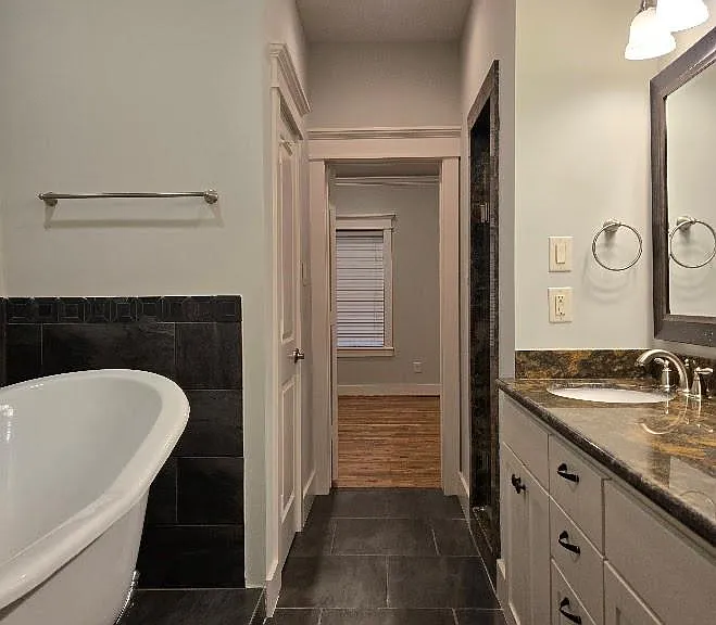4109 Allen St — Photo 34