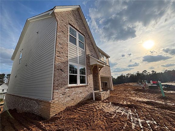 3rd image of 6184 Kismet Rd