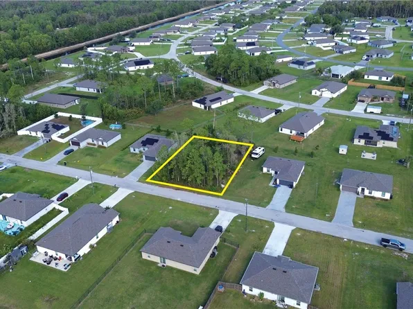 179 Yager Cir, Fort Myers, FL 33913
