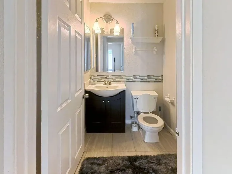 12658 Heartleaf St — Photo 16