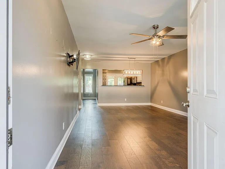438 Old Grist Mill Blvd #438 — Photo 3