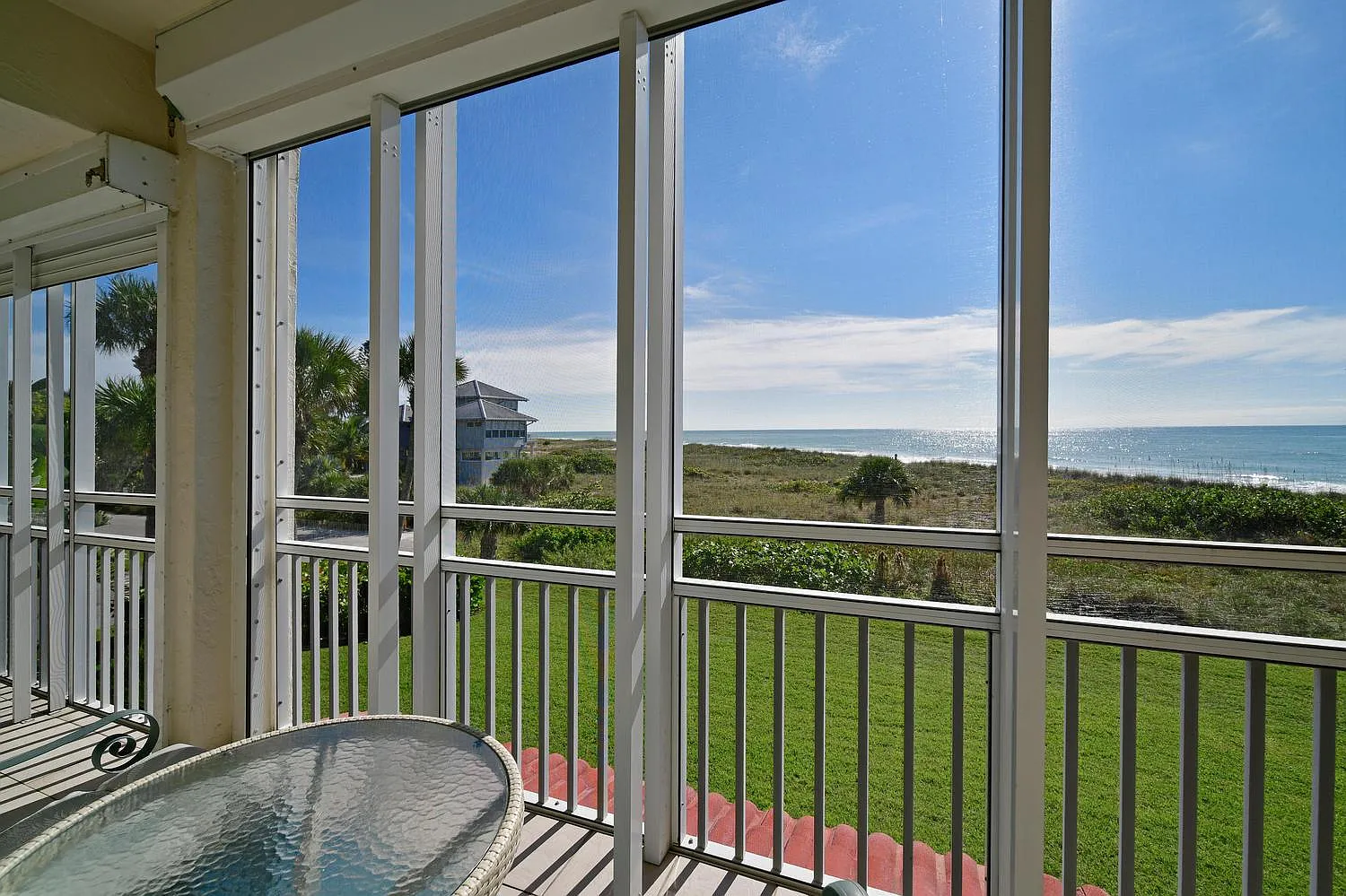 7085 Gulf Of Mexico Dr — Photo 2