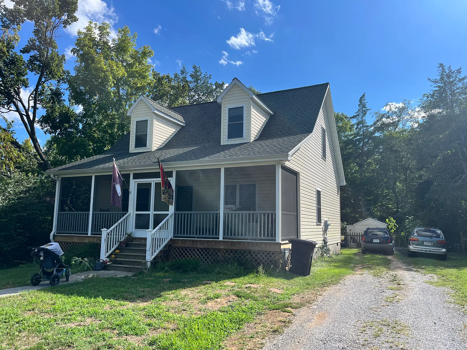 3 bed, 2.5 bath, 1400 sqft, $2,200 — Photo 1