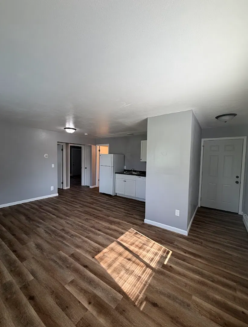 430 W. Calumet Street — Photo 3