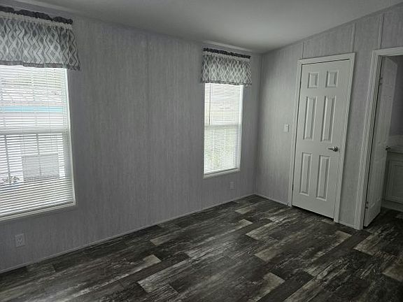 3rd image of 4125 Park St N Lot 210