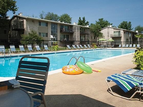 Large swimming pool with sundeck