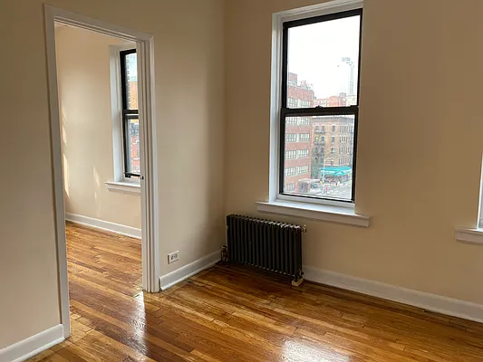 Rented by Bauman Realty Group | media 21