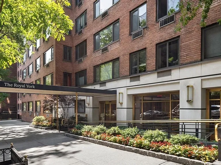 420 E 64th St #W1K — Photo 7