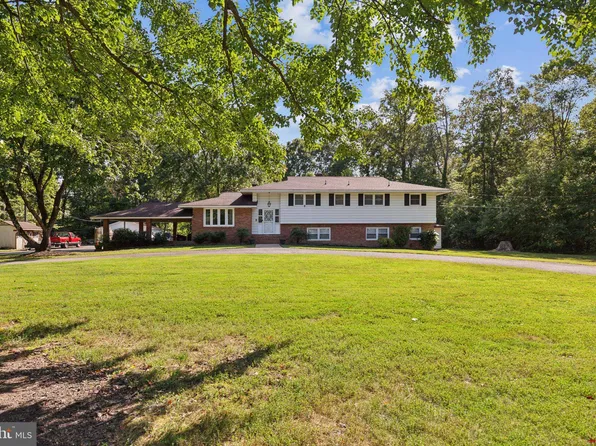 3215 Woodcox Rd, Indian Head, MD 20640