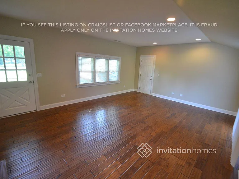 400 N Richmond Ave — Photo 3