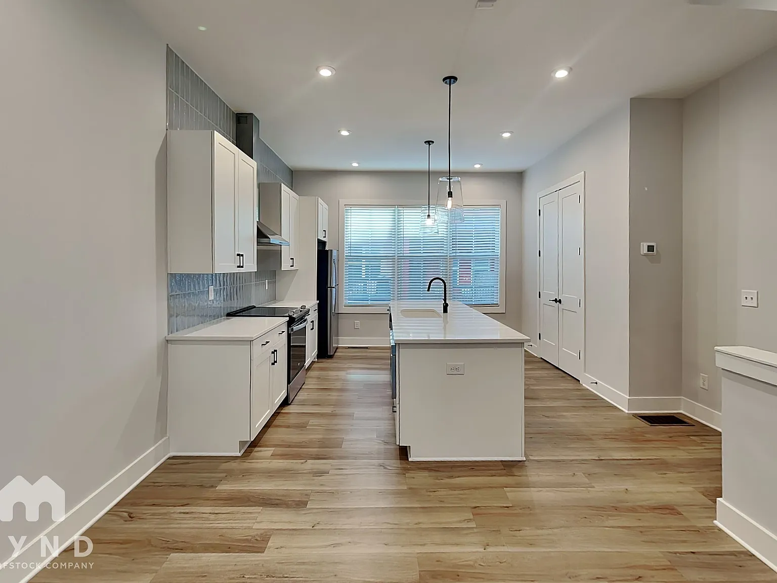 2 bed, 2.0 bath, 1162 sqft, $2,495 — Photo 4