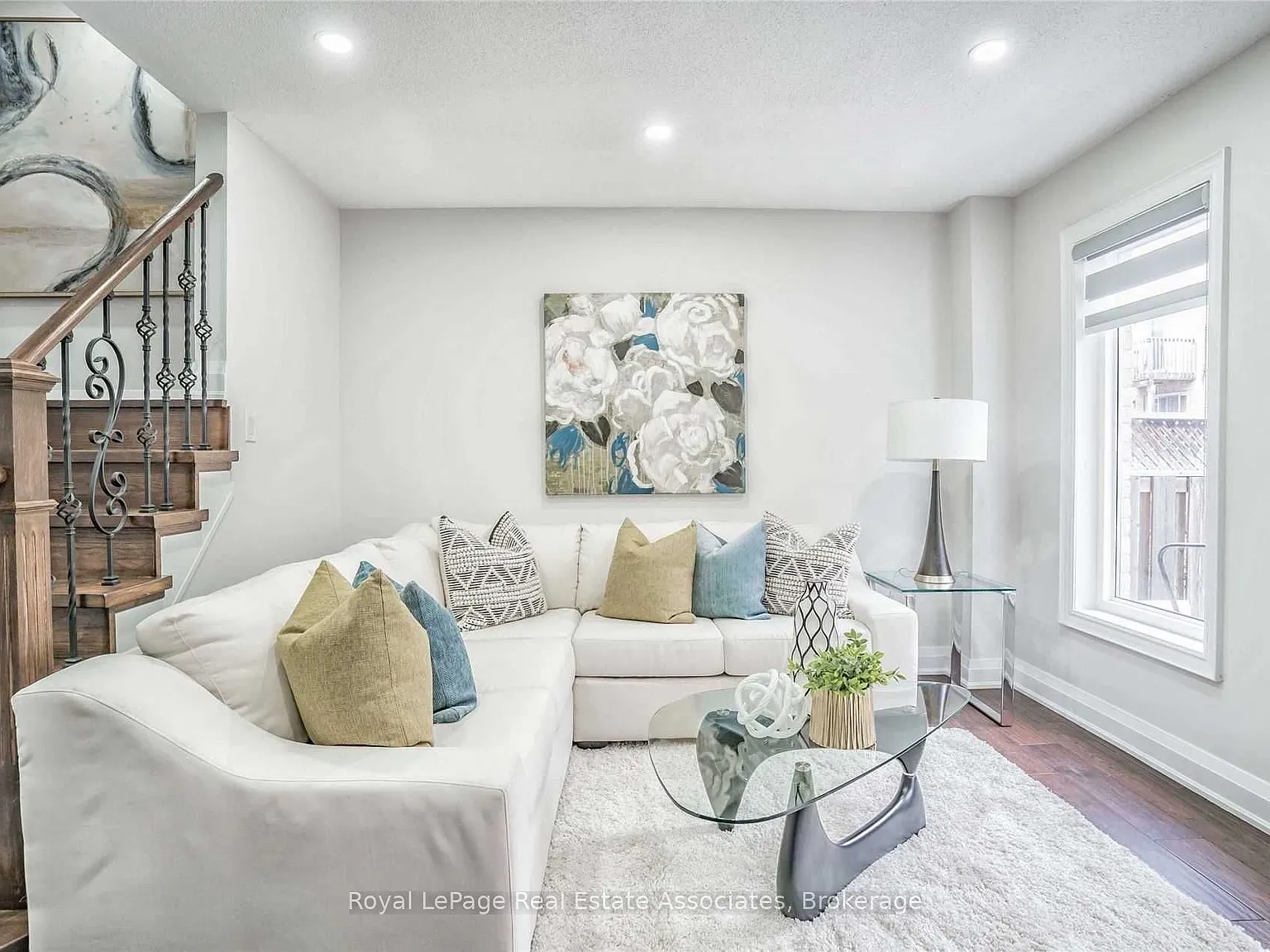 3 bed, $2,950 — Photo 2