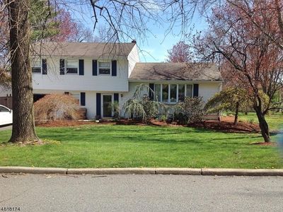 7 Lord Stirling Dr, Parsippany, NJ, 07054