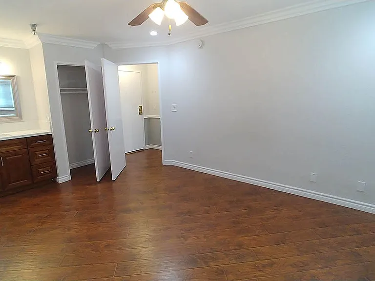 Five Star Suites — Photo 188
