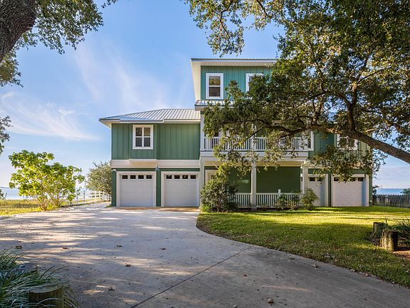 5th image of 4549 Sabine Dr