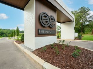 9 Lake Island Rd, Tuscaloosa, AL 35406