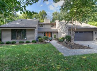 5120 W Donges Ct, Brown Deer, WI 53223