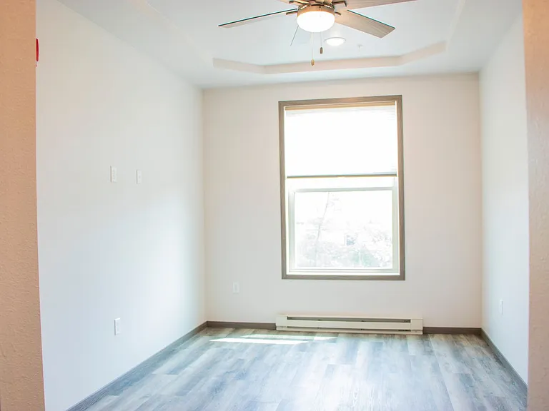 2448 Arthur St — Photo 16