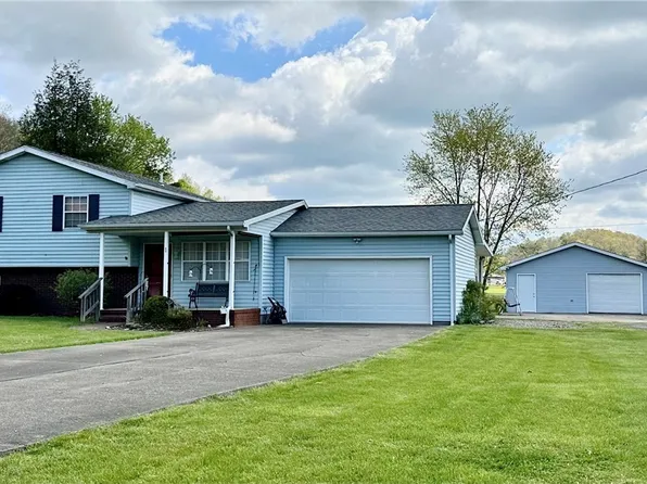49 Jenny Dr, Belpre, OH 45714