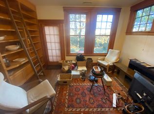 247 River St #11, Cambridge, MA 02139