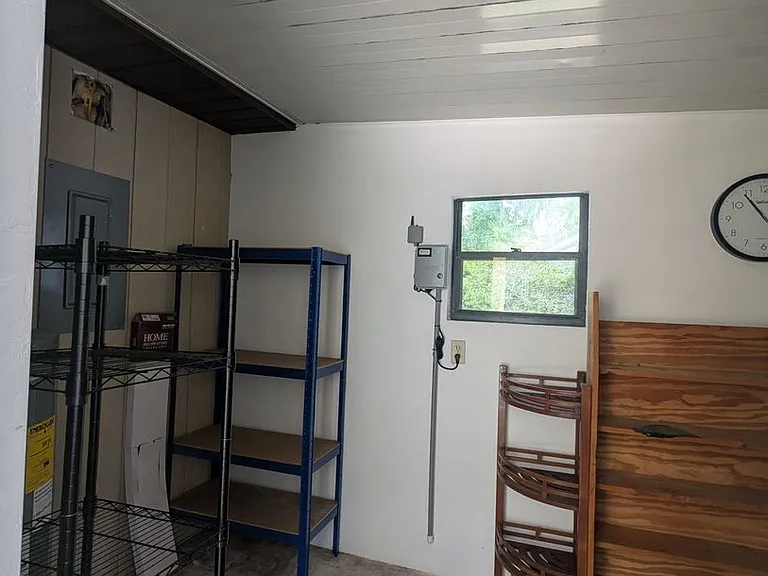8438 NW 39th Cir — Photo 34