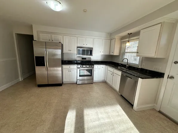 335 River Ave, Providence, RI 02908