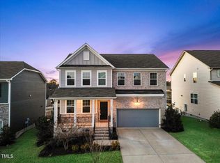 408 Treehouse Ln, Wake Forest, NC 27587