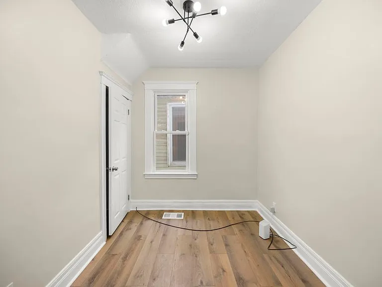 4510 Harding St — Photo 16