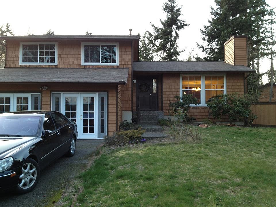 1st image of 3250 Westminster Dr SE