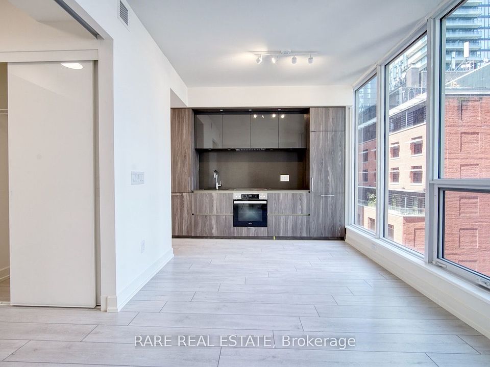 1st image of 15 Mercer St #619