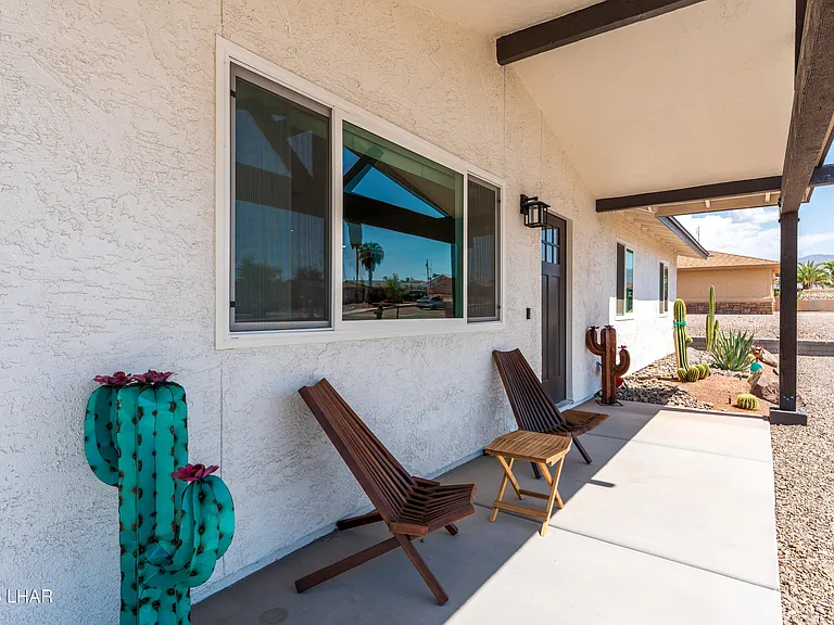 2345 Palo Verde Blvd N — Photo 8