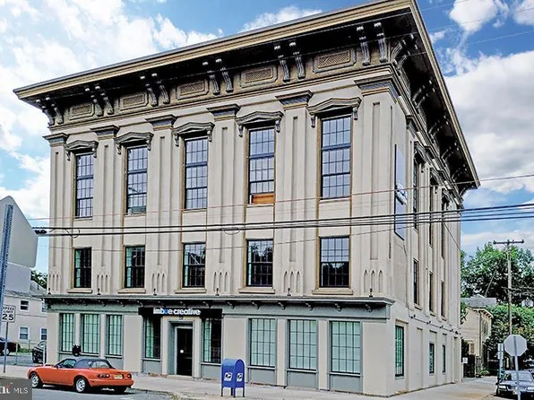 71 N Main St #75-304, Lambertville, NJ 08530