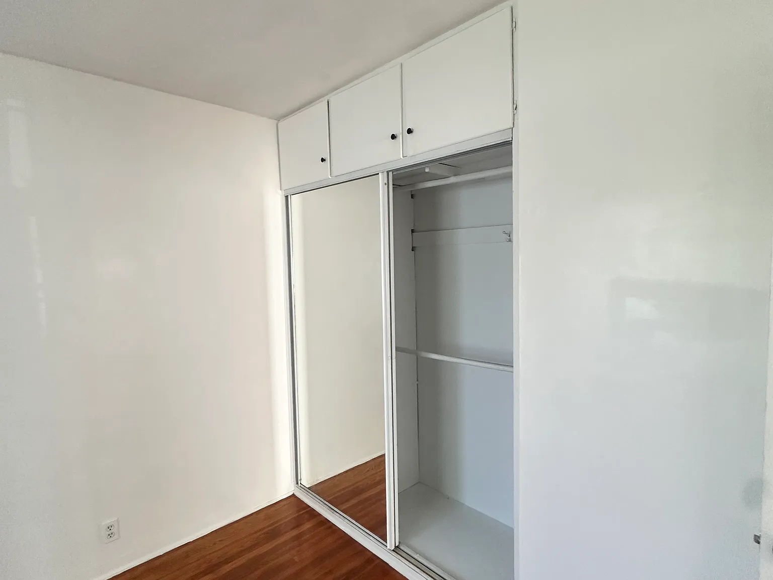 4 bed, $800 — Photo 4