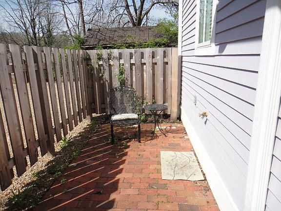 2nd image of 164 Park Pl