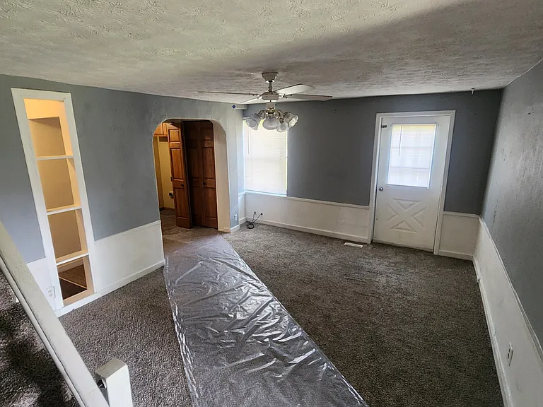 135 Oakwood Ave — Photo 9