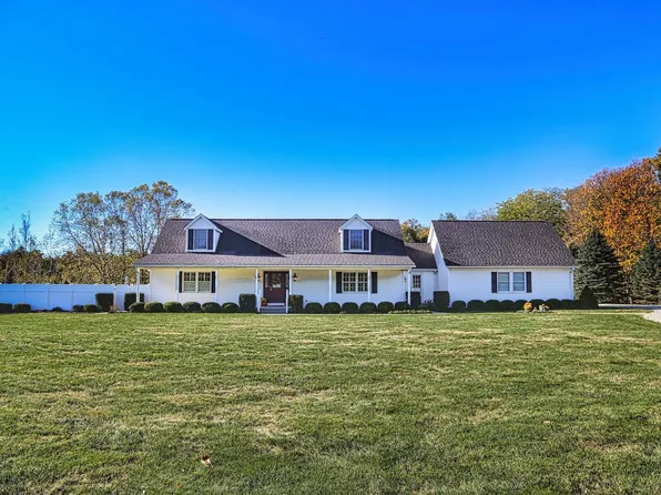 7512 Mount Gilead Rd, Fredericktown, OH 43019
