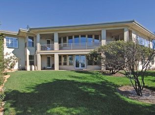 3860 Royal Manor Pl, Santa Rosa, CA 95404