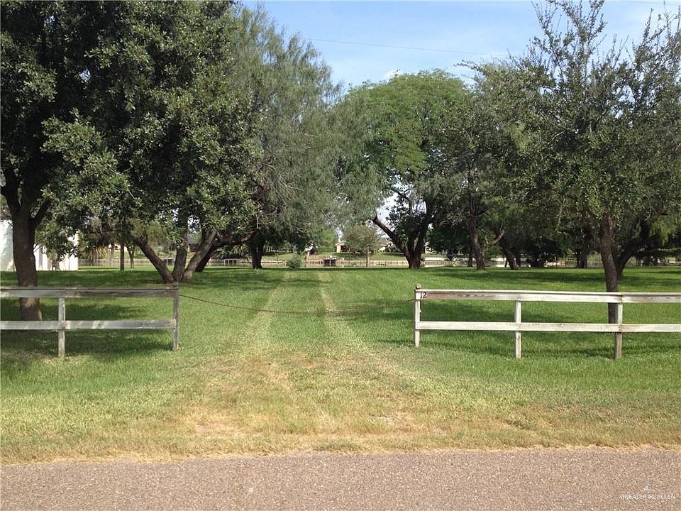 1st image of 1261 Lion Lake Dr S