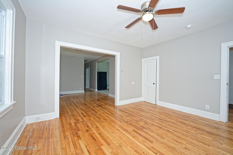 4th image of 179 9th Street