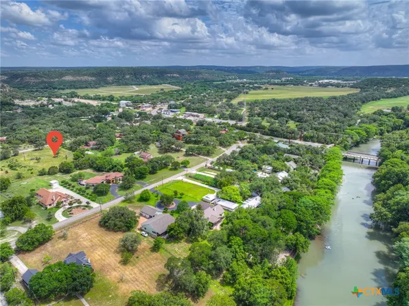 641 Rainbow Rdg, Canyon Lake, TX 78133