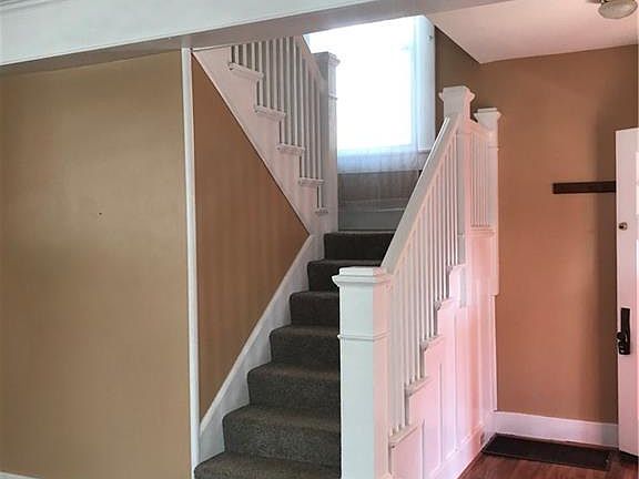 3rd image of 1410 Nicklin Ave