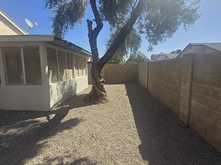4049 W Camino Del Rio — Photo 34