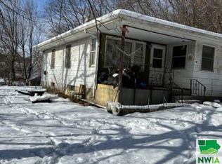 800 W Birch St, Cherokee, IA 51012