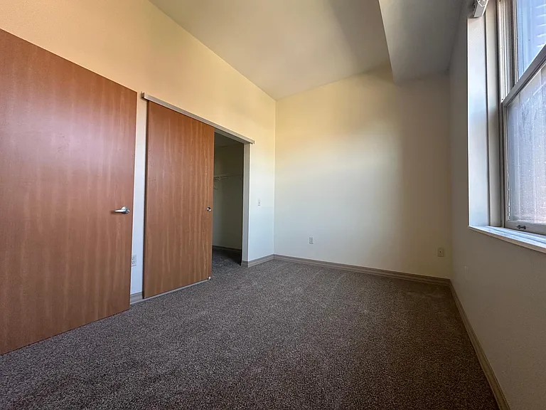 Abbott Apartments — Photo 28
