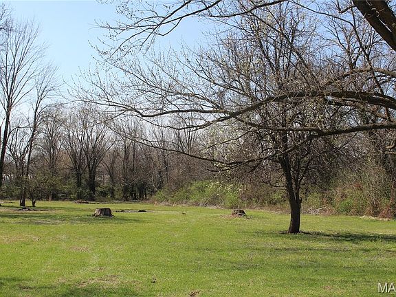 5th image of S Caroline Ave