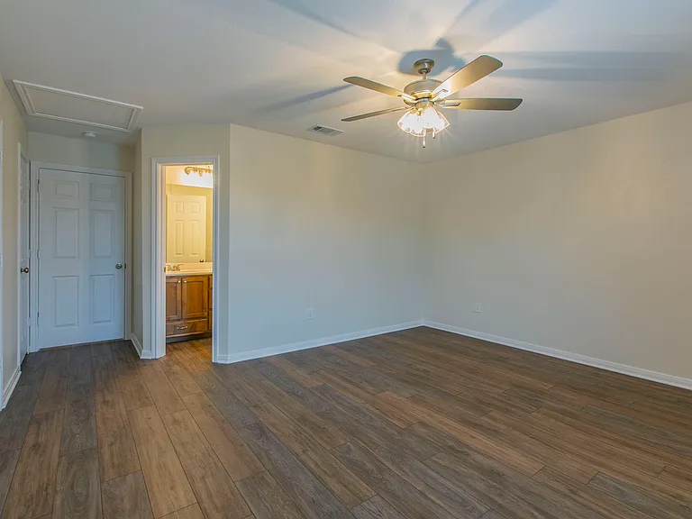 104 Patriot Cir #104 — Photo 10