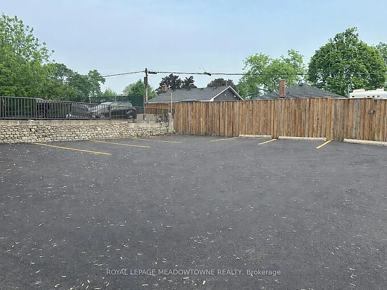 981 Mohawk Rd E #2 — Photo 18
