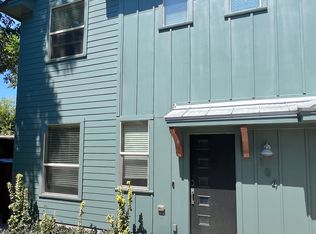 604 Allen St APT 104, Austin, TX 78702