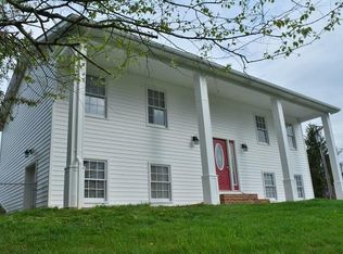 100 Pine Knoll Dr, Galax, VA 24333